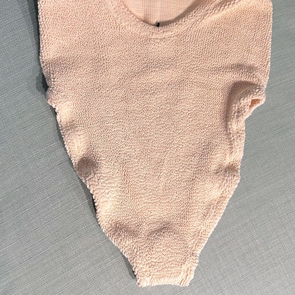Hunza G Domino Swimsuit in Blush - Picture 14 of 15